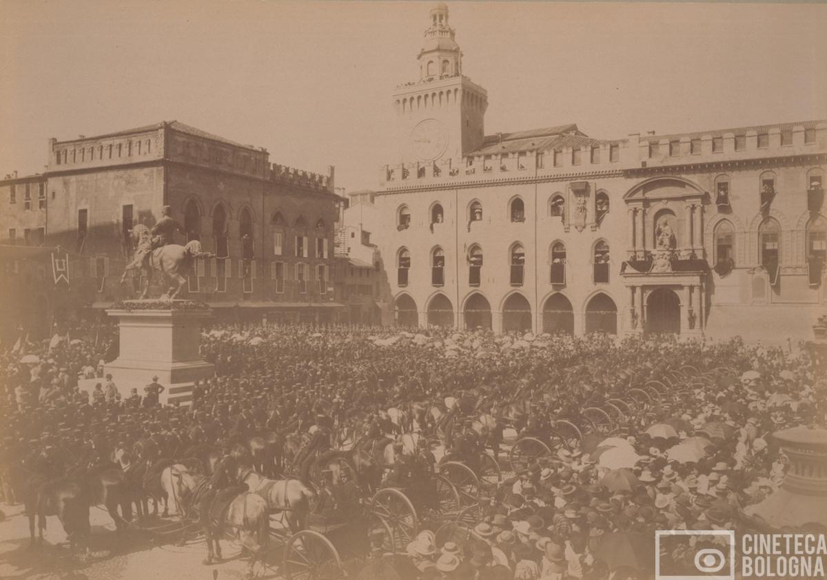 Bologna. Piazza Vittorio Emanuele II. Funerali di Umberto I