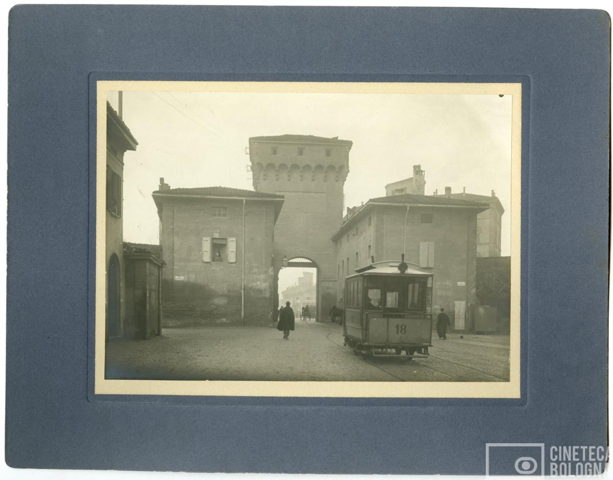 Bologna. Porta S. Felice. Interno